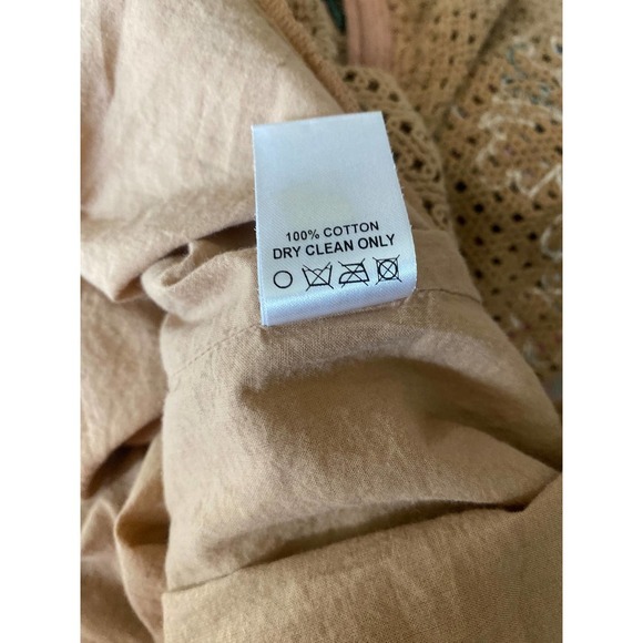 Judith March Off Shoulder - Picture 13 of 14